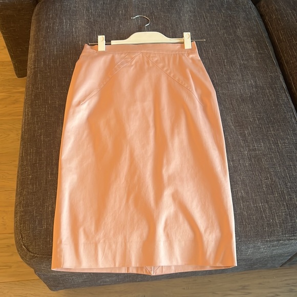 Dolce and Gabbana skirt - Picture 1 of 7